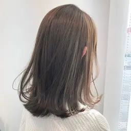 【女性】カット+シャンプー+極艶トリートメント✧*(レイヤー)