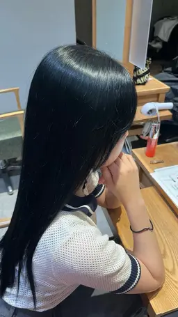 就活・学生応援メニュー☆⸝⸝⸝⋆透明感黒髪カラー🥣➕髪質改善トリートメント