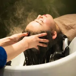 🫧10分炭酸ヘッドスパ🫧✨️保湿トリートメント付き✨️