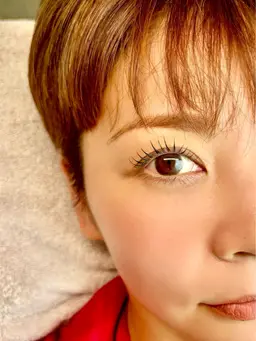 まつげパーマ♪パリジェンヌも🆗 《アイシャンプー・トリートメント付き🫧》