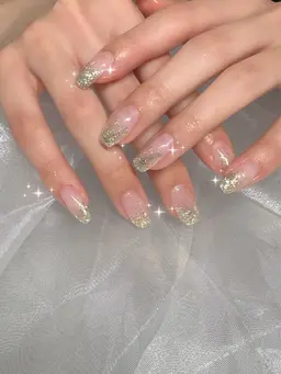【平日限定💅💎】ラメグラデーション⭐️ご新規様　※亀裂補強・長さだし・パーツは＋料金でOK💛
