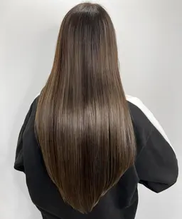 《ミニモ限定》【髪質改善】縮毛矯正+似合わせカット+oggiottoTR¥19400→¥11300