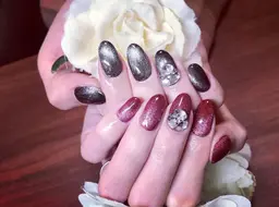 ジェルネイルマグネット💅（ストーン10粒or片手1本ずつダイヤカット無料）