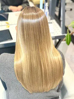 ［複雑履歴も対応！］ダメージレス酸性縮毛矯正+小顔補正カット+最新トリートメント　※ハイトーン、複雑履歴にも対応できます