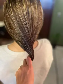 🔷【 New menu🩵 】ハイライトor ロウライト(ホイル20枚まで)✨※ベースカラーは含まない