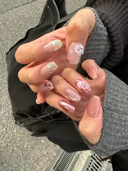 《平日当日限定》ハンドネイル✨4本持ち込みアート【オフ&ウォーターケア込み】