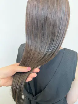 乾燥しやすくなるこの季節ににオススメ☔️【🫧髪質改善トリートメント】くせひろがりが気になる方オススメ🪞🧏🏼‍♀️