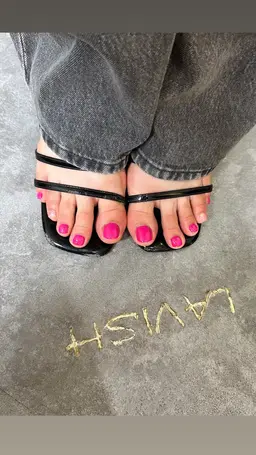 【モデル限定価格👀 ̖́-‬】フットミラーネイル🪞💗（オフ、ケア込み）