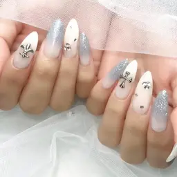 有料パーツ2つまで💓チップ長さだし10本アート🎀(オフ込)