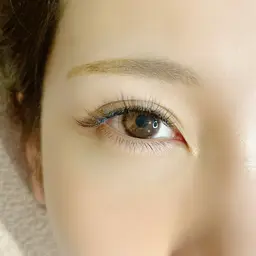 LEDボリュームラッシュ３００本