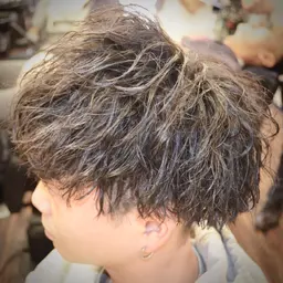 カット×ツイストスパイラルパーマ