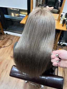 カット+ダブルカラー(ケアブリーチ)+トリートメント