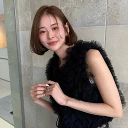 【3名限定早い者勝ち‼️モデル様募集】レディースカット＆縮毛矯正