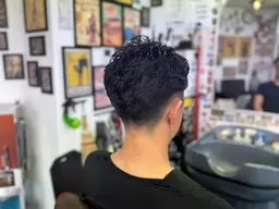 【パーマ】パーマ＋メンズカット＋シェービング＋耳鼻眉カット