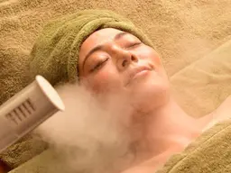 【オススメ】頭皮とお顔のリンパを流し古い角質を除去☆化粧ノリも◎水素水スチームフェイシャル&ヘッド（デコルテ付き）40分