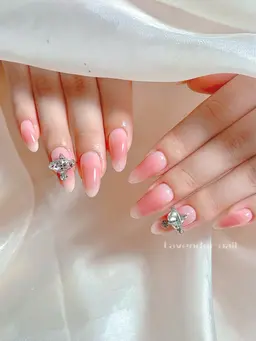 長さだしチークネイル🩷