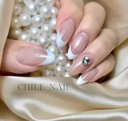 美爪育成美フォルムフレンチ(他店オフあり)