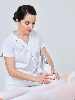 【4回目以降の方】最新マシン エンダモロジー モビスリムで脂肪にアプローチ！ 60分¥13500