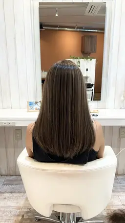 【🤍赤み除去＊白髪ぼかしにおすすめ🤍】カット+極細ハイライト+美髪トリートメント✨