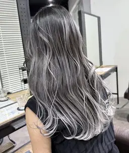 【ご新規様◎】ハイブリーチバレイヤージュorハイライト（2ブリーチ）[原宿]