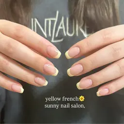 フレンチネイル　(ご新規様オフなし　or  リピーター様)