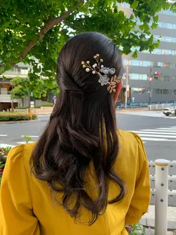 🥰イベントや推し活に🥰ツヤ出しブロー+コテ巻き、またはハーフアップアレンジ🎀 ミニモ特別割引き料金3450円🎀