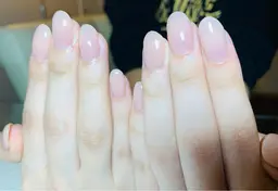 他店オフ可👍しっかりケアして、お仕事でジェルネイルできなくてもクリアジェルでコーティングしてキレイな艶にしていきます✨