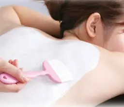 ⚜️背中ニキビ&角質ケア⚜️《リンパマッサージ&エステ機器ブラシ&酵素パック✨》　70mini