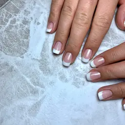 フレンチネイル🫧