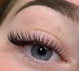 マツエクつけ放題