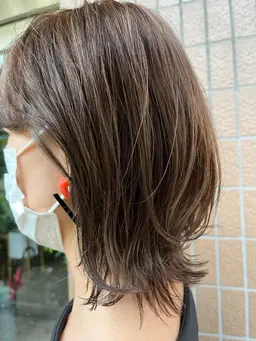 白髪でもカラーを楽しみたい方へ!メッシュ+カラーの白髪ぼかしカラー&カット