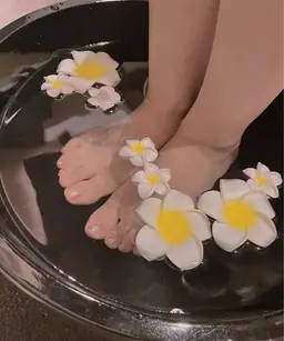 🌺フットリフレ　足湯付き　50分🌺