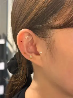 耳つぼジュエリー 🎀✨