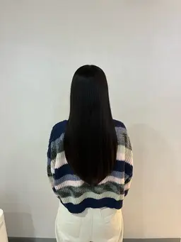 【TOKIO縮毛矯正】トリートメント成分を補いつつ、サラサラのストレート髪へ✨ロング料金無し🎀