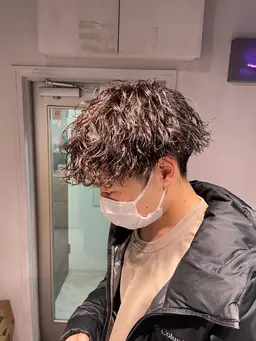 【🔥メンズ限定メニュー🔥】カット×パーマ×オリジナルトリートメント×炭酸スパ