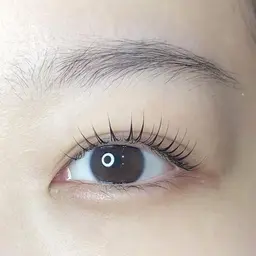 【ミニモ限定パリジェンヌラッシュリフトorまつ毛パーマ＋下まつ毛エクステ20本】⭐️オフ無しの方