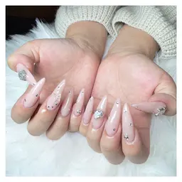 平日限定🍓チップ長さ出し付き‼️持ち込み90分アート‼️オフ込🉑ご新規様以外は➕500円