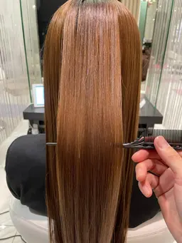 イルミナ/アドミオカラー+髪質改善トリートメント