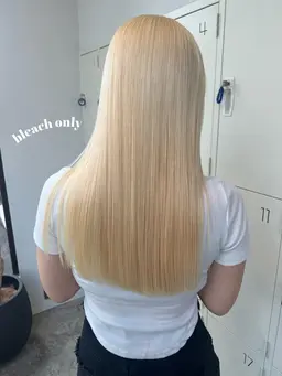 12月別価格‼︎🍿【全頭ブリーチ+オンカラー】🍿☆ケアブリーチ使用