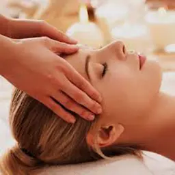 極上至福の炭酸ドライヘッドスパ＋マッサージ（首肩腕ケア）40分