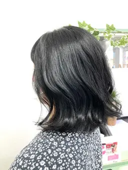 韓国顔周りカット❣️毛先揃える、長さ毛量調節程度のカット価格❣️シャンプーブロー込み⚠️デザインカットは承っておりません