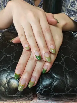 【ハンドフレンチネイル(オフ無し)+ドライケア】💅 2色まで無料&ラメライン入れ無料✨