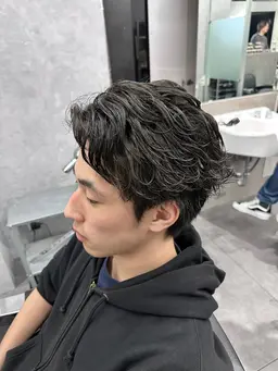 【メンズ限定】センターパート×フェザーパーマ