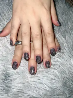 ネイルサロンに行きたいけど行きづらい🥺メンズの方にオススメ✌️メンズネイル🤟