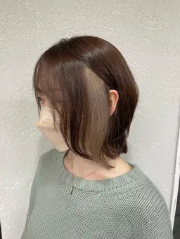 カット&ハイトーンインナーカラー（ブリーチ２回）