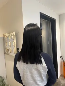 髪質改善ストレート+Aujuaトリートメント【人気メニュー】