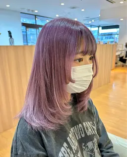 【ブリーチで透明感のあるカラーに】全頭ブリーチ＋オンカラー＋トリートメント