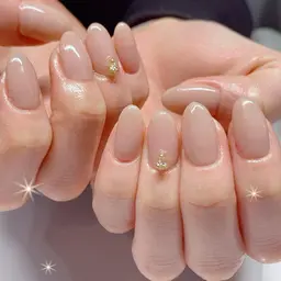 極上ネイルケア（20分）+指先が美しく見える上品ワンカラー＊お手元に合わせたフォルム調整+ 個性心理学プチ診断付き