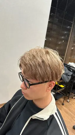 【メンズ限定】カット＋カラー＋ブリーチ＋トリートメント