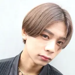 【期間限定‼️】【マッシュ・センターパート限定】ブリーチありダブルカラー➕カット👑🔱